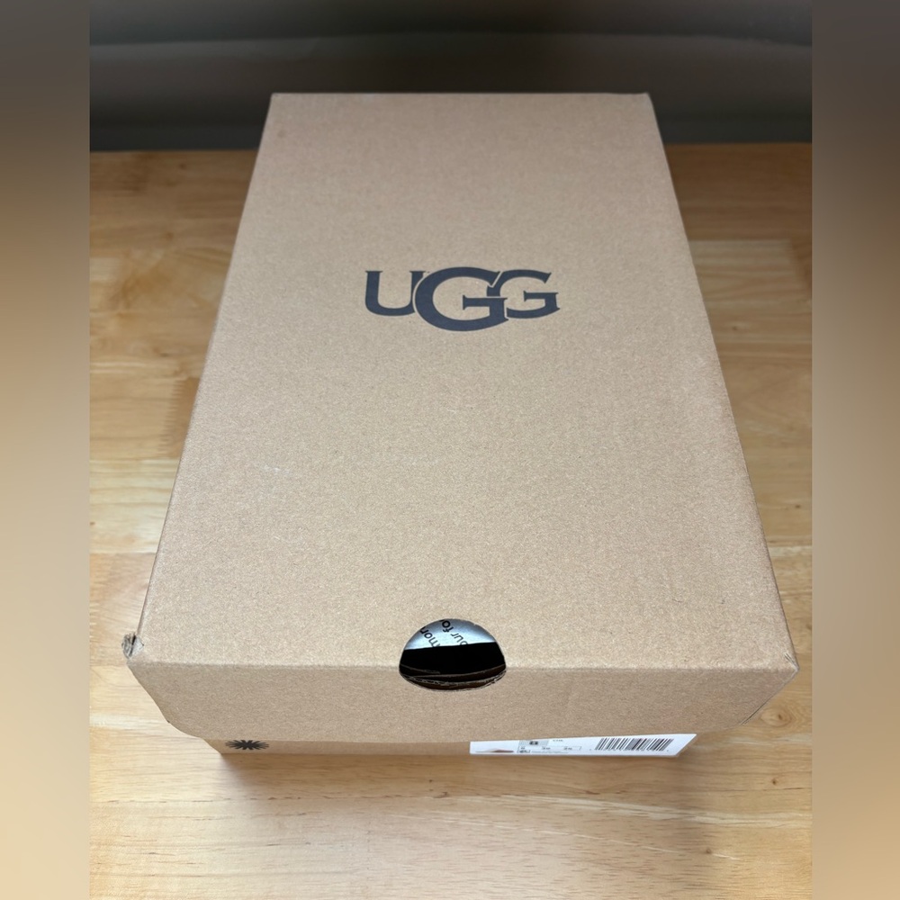 UGG Scuffette II Sheepskin Slippers | Women's Sz 8 ** NIB - Picture 6 of 7